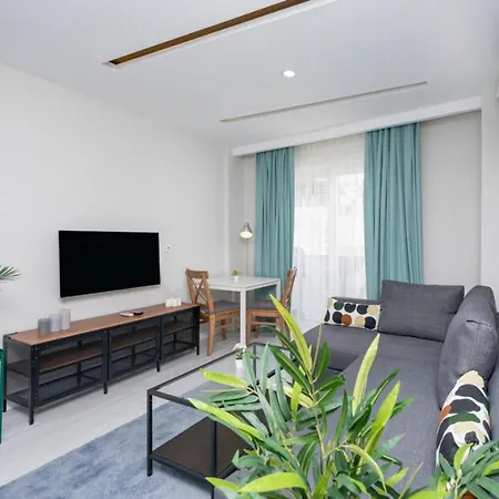 Апартаменти Fabulous Flat Near Beach In Muratpasa